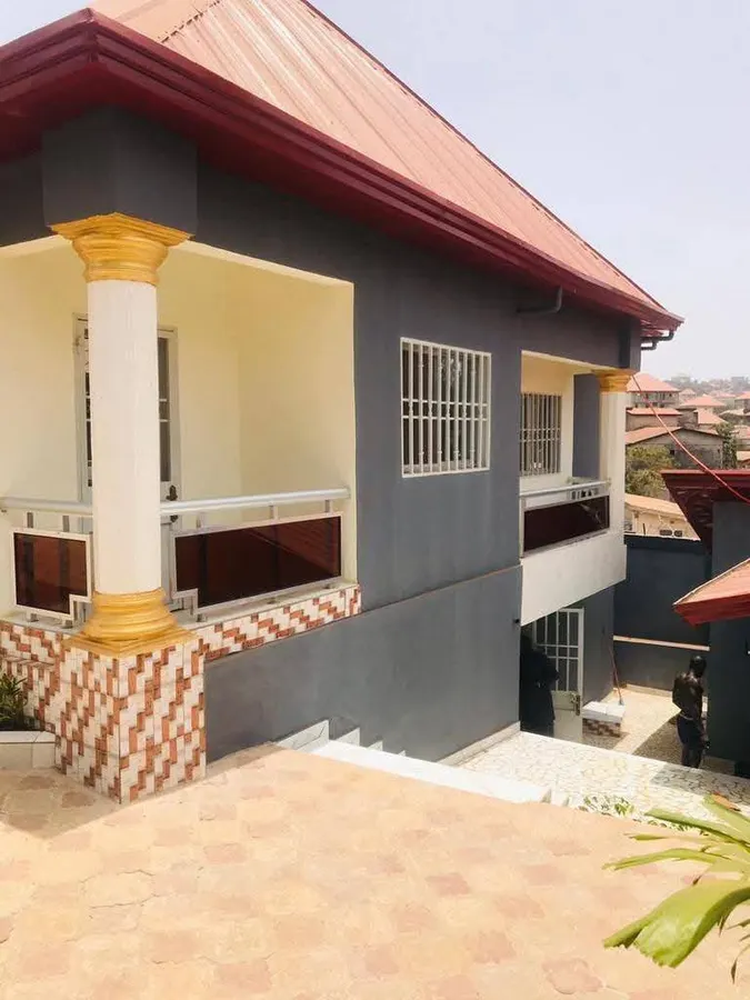 Maison / villa 5 ch. · Lambanyi, photo 2