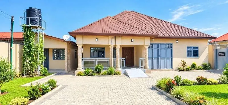 Maison / villa 3 ch. · Coyah, photo 2